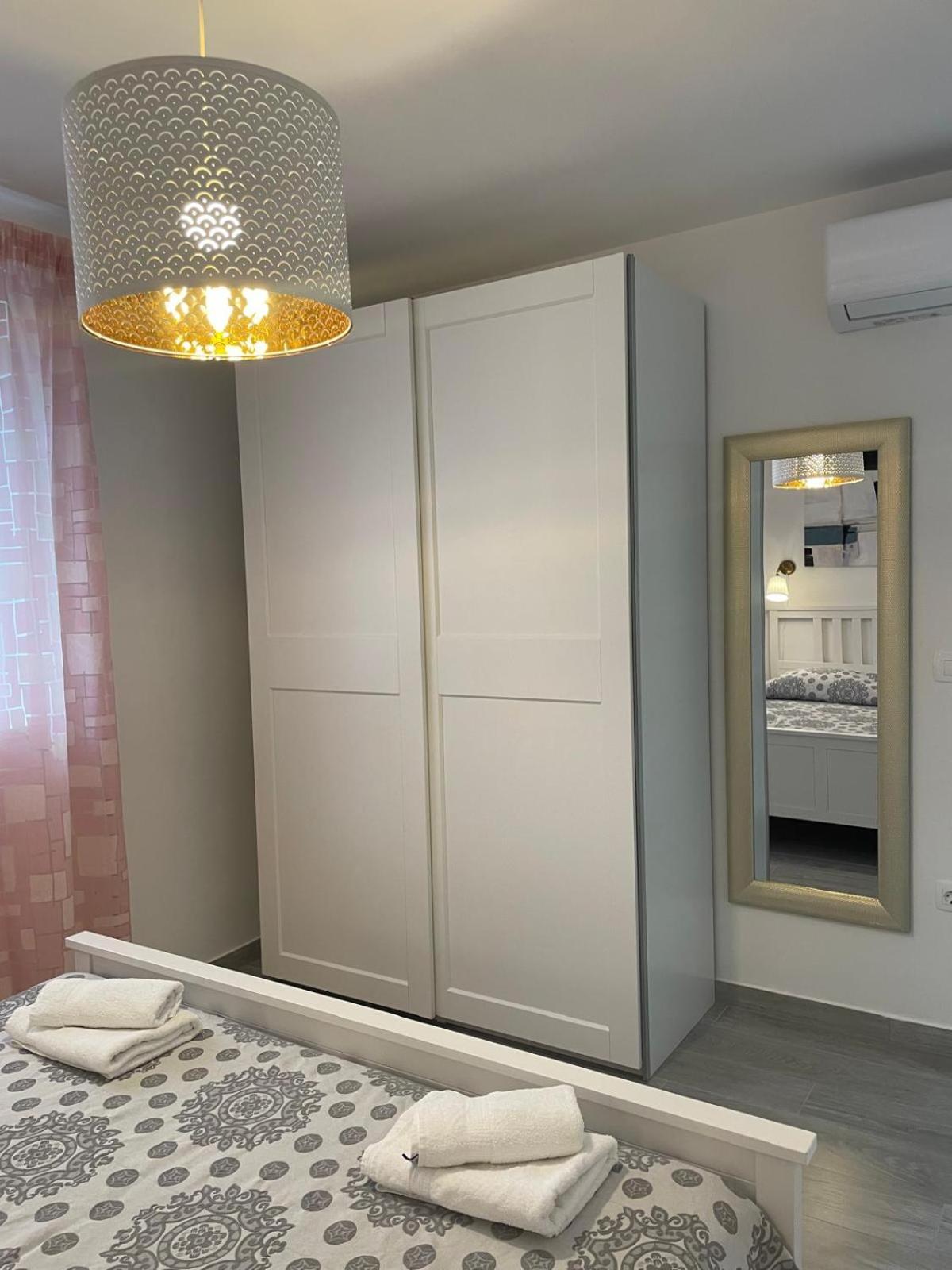 Apartment Sea&Sun Trogir Buitenkant foto