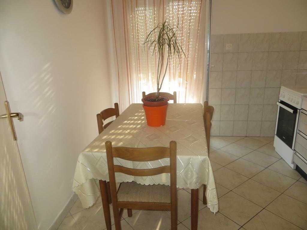 Apartment Sea&Sun Trogir Kamer foto